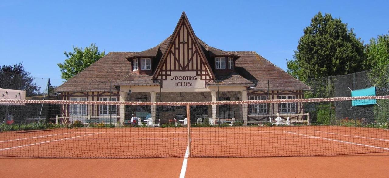 L'Appart' Du Bord De Mer 150M De La Plage Lion-sur-Mer Exterior photo